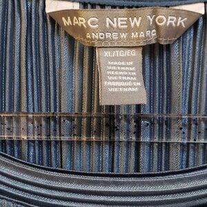 Andrew Marc Plisse top,  Blue, XL New without tags